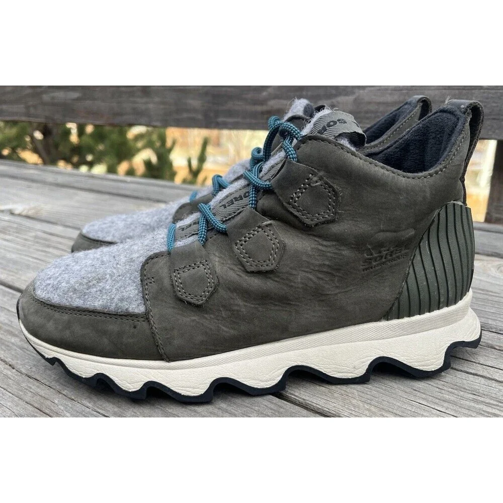 Sorel Kinetic Caribou Women's 9.5 Waterproof Lace Up Winter Ankle Boots NL3767